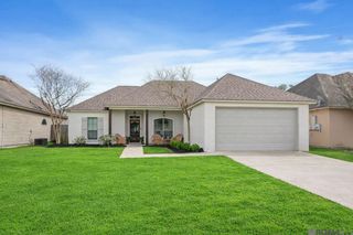 10753 Fenway Ln, Denham Springs, LA 70706