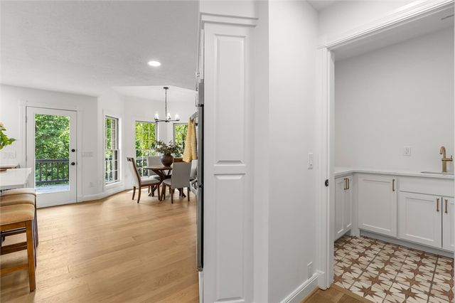 214 El Contento Drive, Bentonville, AR 72712