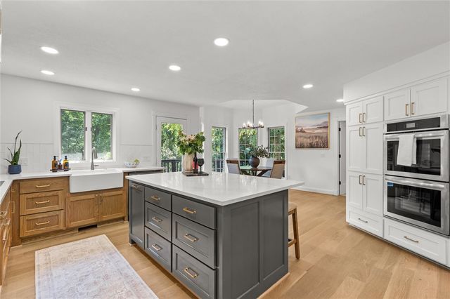 214 El Contento Drive, Bentonville, AR 72712