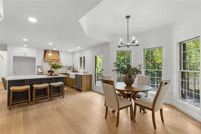 214 El Contento Drive, Bentonville, AR 72712