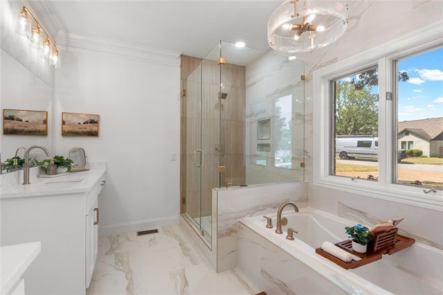 214 El Contento Drive, Bentonville, AR 72712