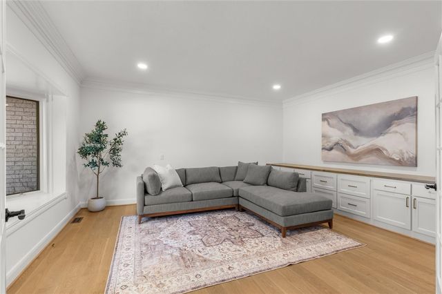 214 El Contento Drive, Bentonville, AR 72712