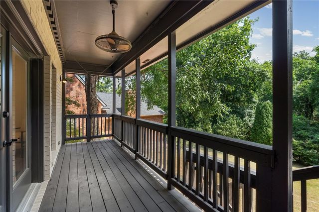 214 El Contento Drive, Bentonville, AR 72712