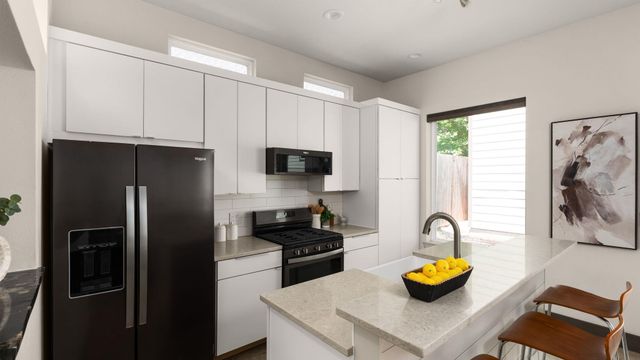 1905 Pennsylvania Ave A, Austin, TX 78702