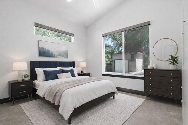 1905 Pennsylvania Ave A, Austin, TX 78702