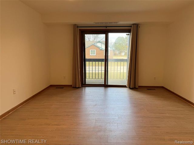 15356 Ashley Court, Macomb, MI 48044