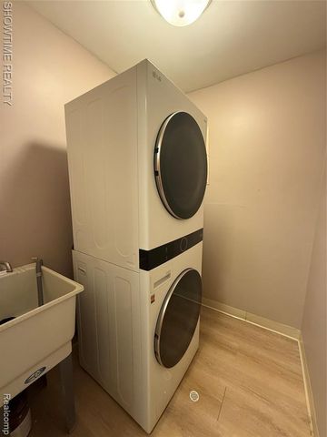 15356 Ashley Court, Macomb, MI 48044