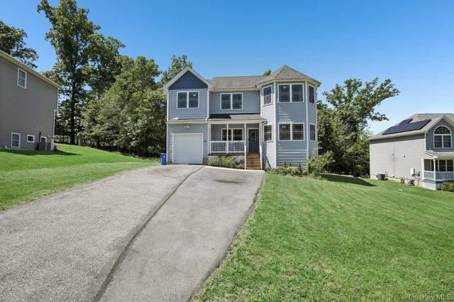 16 Houston Ext Avenue, Middletown, NY 10940
