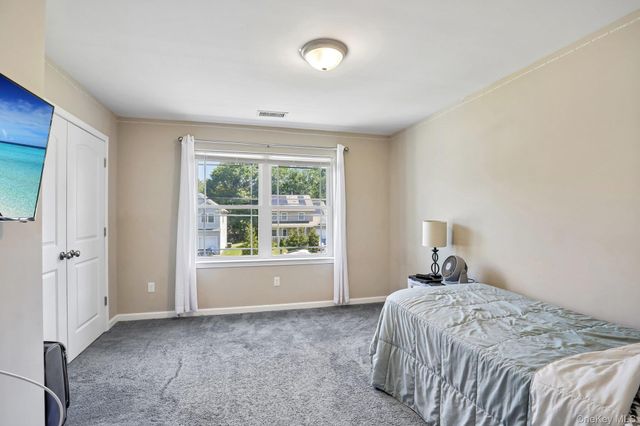 16 Houston Ext Avenue, Middletown, NY 10940