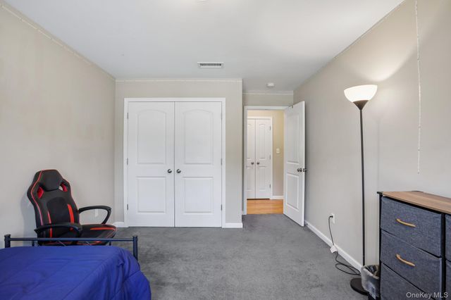 16 Houston Ext Avenue, Middletown, NY 10940