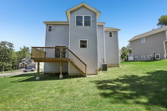16 Houston Ext Avenue, Middletown, NY 10940