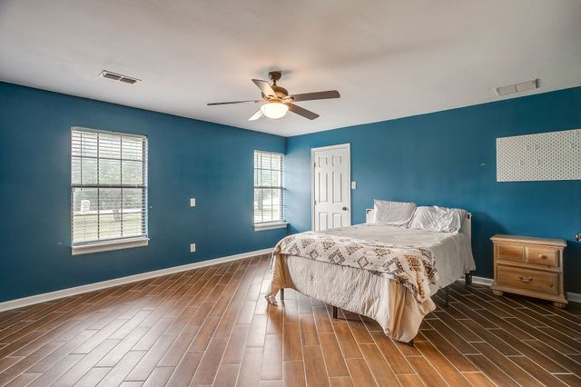 1050 Hampel Road, Palmer, TX 75152