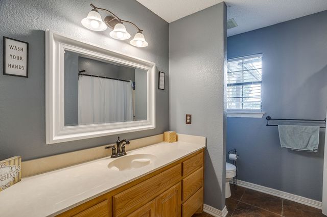 1050 Hampel Road, Palmer, TX 75152