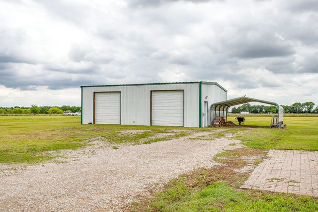 1050 Hampel Road, Palmer, TX 75152