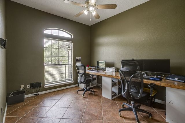 1050 Hampel Road, Palmer, TX 75152