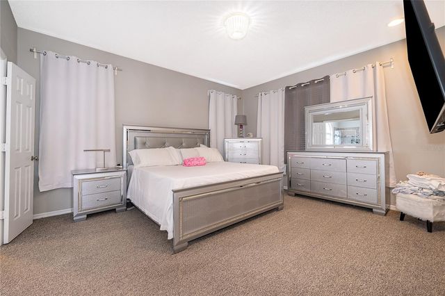 14697 HUNTCLIFF PARK WAY, Orlando, FL 32824