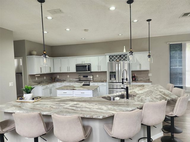 14697 HUNTCLIFF PARK WAY, Orlando, FL 32824