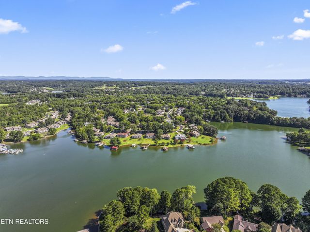 208 Mialaquo Circle, Loudon, TN 37774