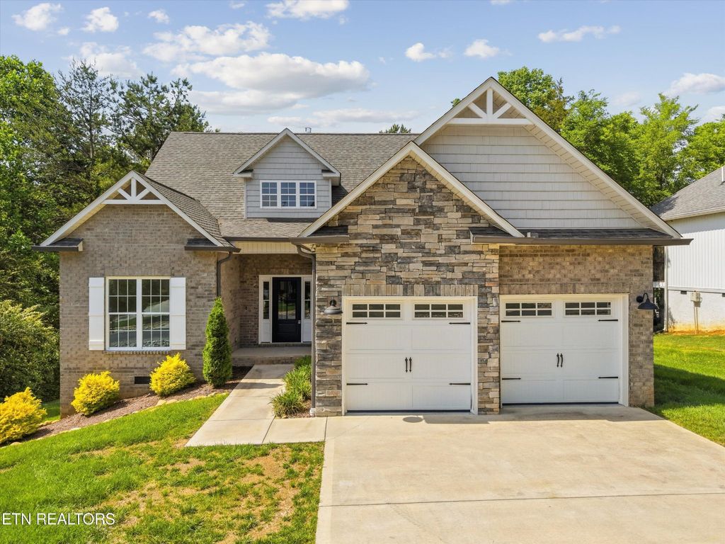 208 Mialaquo Circle, Loudon, TN 37774
