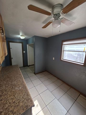 2204 Salisbury Avenue, Fort Worth, TX 76106