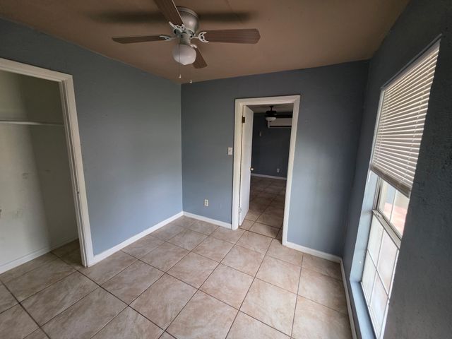 2204 Salisbury Avenue, Fort Worth, TX 76106