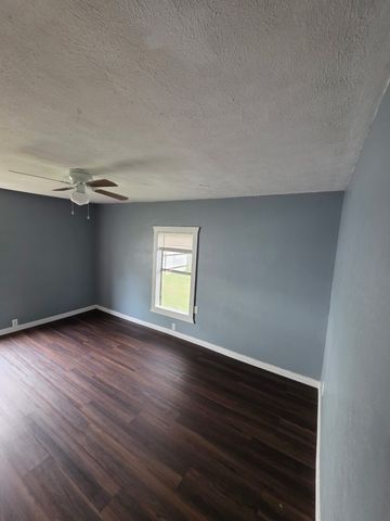 2204 Salisbury Avenue, Fort Worth, TX 76106