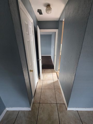 2204 Salisbury Avenue, Fort Worth, TX 76106