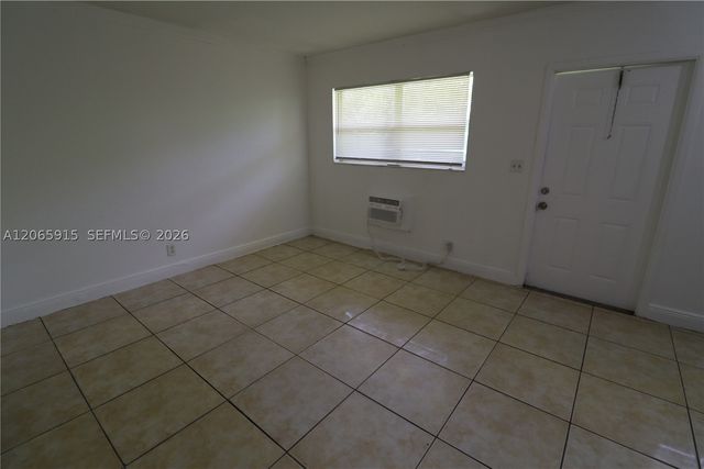 1341 NE 5th Ter 3, Fort Lauderdale, FL 33304