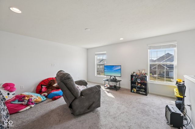 6660 Harvest Moon Lane, Whitestown, IN 46075