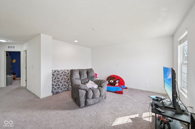 6660 Harvest Moon Lane, Whitestown, IN 46075