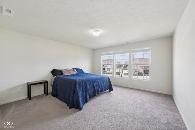 6660 Harvest Moon Lane, Whitestown, IN 46075