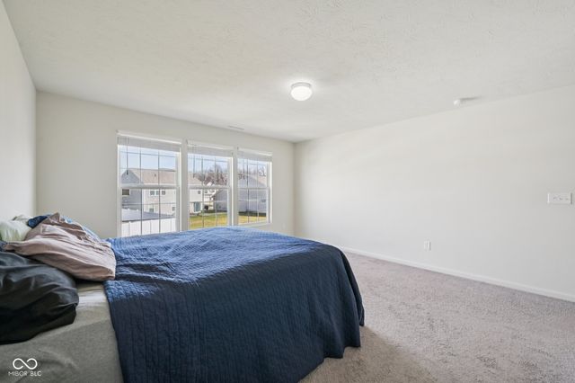 6660 Harvest Moon Lane, Whitestown, IN 46075