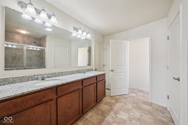 6660 Harvest Moon Lane, Whitestown, IN 46075