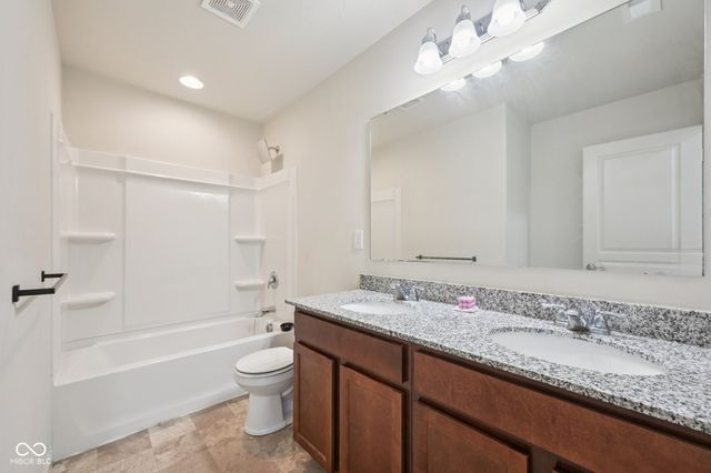 6660 Harvest Moon Lane, Whitestown, IN 46075