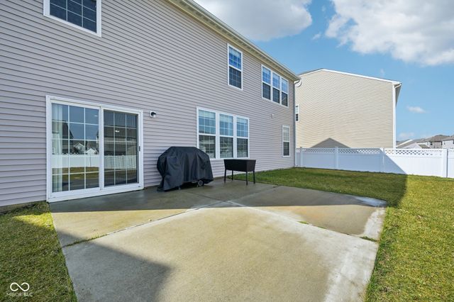 6660 Harvest Moon Lane, Whitestown, IN 46075