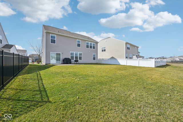 6660 Harvest Moon Lane, Whitestown, IN 46075