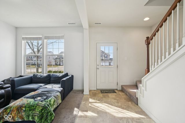 6660 Harvest Moon Lane, Whitestown, IN 46075