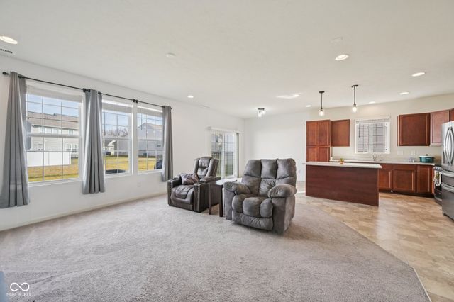 6660 Harvest Moon Lane, Whitestown, IN 46075