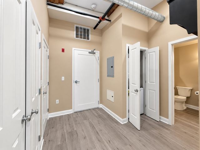 10 Kearney Sq 209, Lowell, MA 01852
