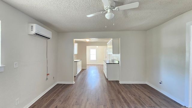 3506 W HOUSTON ST, San Antonio, TX 78207