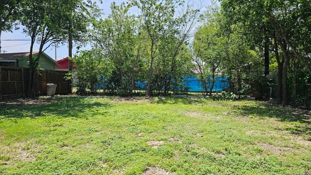3506 W HOUSTON ST, San Antonio, TX 78207