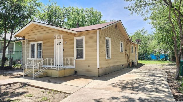 3506 W HOUSTON ST, San Antonio, TX 78207