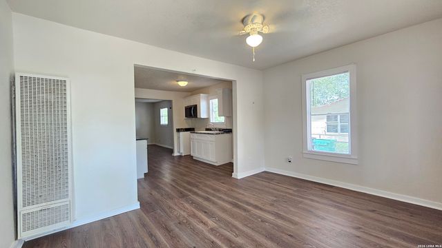3506 W HOUSTON ST, San Antonio, TX 78207