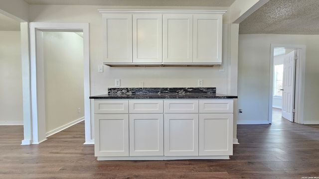 3506 W HOUSTON ST, San Antonio, TX 78207