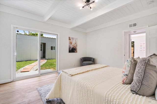 402 Tregaskis Ave, Vallejo, CA 94591