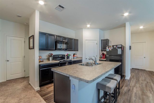 298 Shiro DR, Kyle, TX 78640