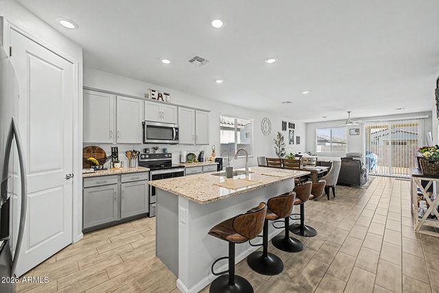 18261 W Poston Drive, Surprise, AZ 85387