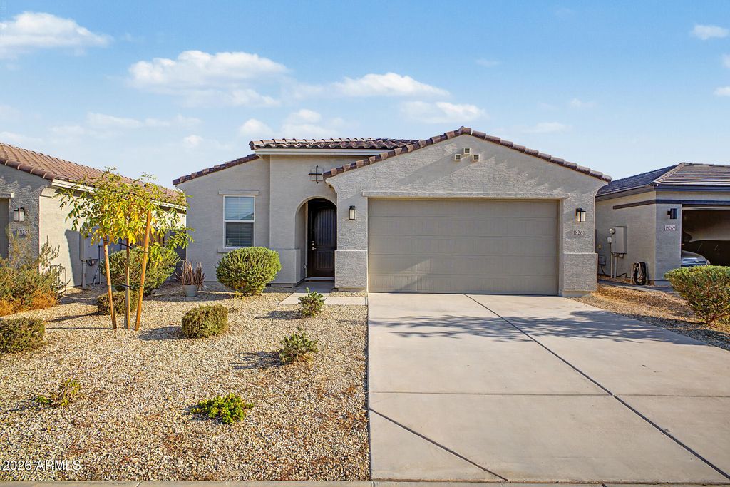 18261 W Poston Drive, Surprise, AZ 85387
