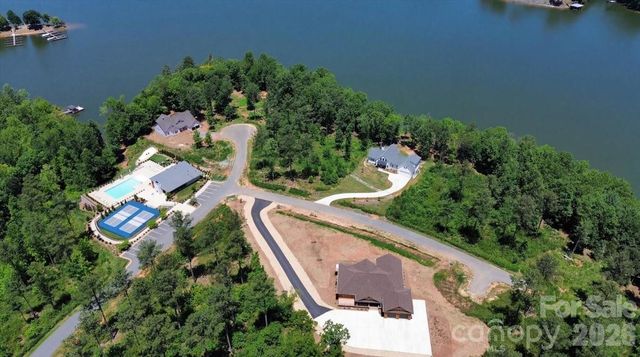 2199 Castle Peak Mountain, Connelly Springs, NC 28612