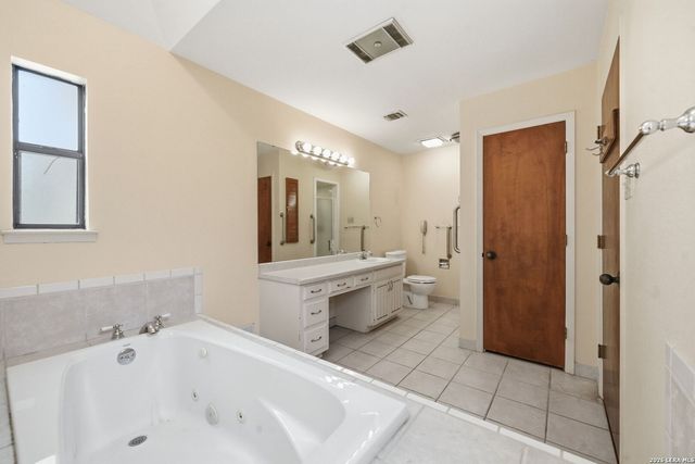 6310 Spindrift, Windcrest, TX 78239